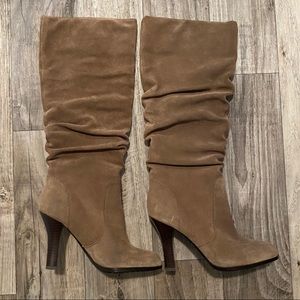 Suede boots
